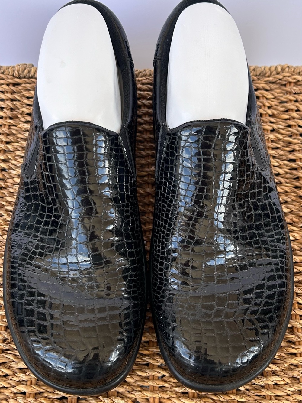 SAS Women’s Viva Croc Slip On Loafer Patent Leather Tripad‎ Technology Size 6.5M